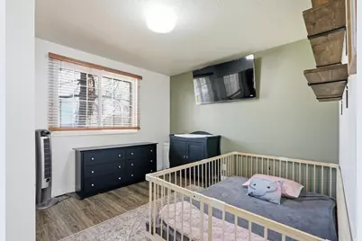 8109 S Cottonwood Hills Cir S, Sandy, UT 84094 - Photo 10