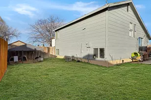695 N Orange Ct, Castle Dale, UT 84513 - Photo 26
