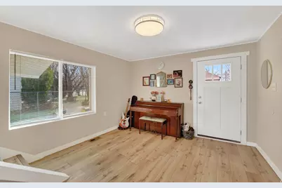 636 W 4th Ave, Midvale, UT 84047 - Photo 8