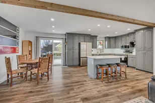 9218 S Laura Anne Way, Sandy, UT 84094 - Photo 4