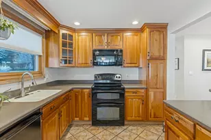 8698 S Alta Canyon Dr, Sandy, UT 84093 - Photo 6