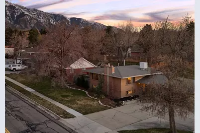 8698 S Alta Canyon Dr, Sandy, UT 84093 - Photo 2