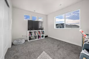3261 S Burkhill Ln, Syracuse, UT 84075 - Photo 22