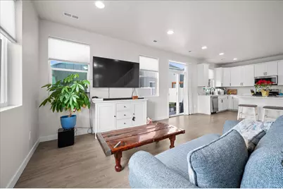 3261 S Burkhill Ln, Syracuse, UT 84075 - Photo 4