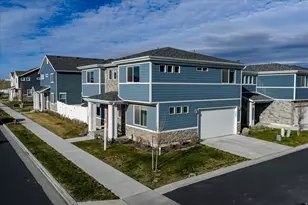 3261 S Burkhill Ln, Syracuse, UT 84075 - Photo 36