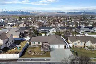 12252 S Margaret Rose Dr, Riverton, UT 84065 - Photo 6