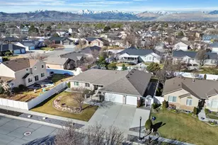12252 S Margaret Rose Dr, Riverton, UT 84065 - Photo 42
