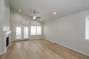 10673 S Bridlewood Ln, Sandy, UT 84092 - Photo 12