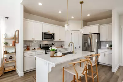 13618 S Vernet Dr, Riverton, UT 84096 - Photo 2