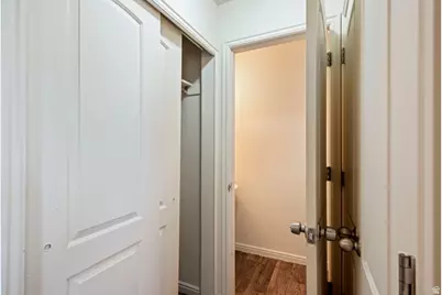 1546 W Big Oak Dr S, West Valley, UT 84119 - Photo 10