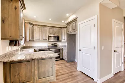 454 S Corner View Dr E, Tooele, UT 84074 - Photo 16