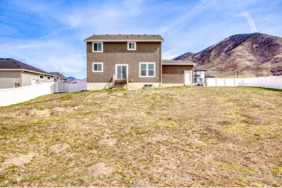 454 S Corner View Dr E, Tooele, UT 84074 - Photo 4