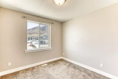454 S Corner View Dr E, Tooele, UT 84074 - Photo 34