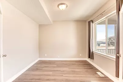 454 S Corner View Dr E, Tooele, UT 84074 - Photo 10