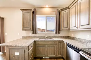 454 S Corner View Dr E, Tooele, UT 84074 - Photo 18