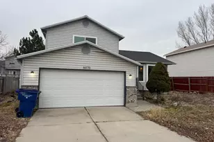 6070 S Cougar Ln, Kearns, UT 84118 - Photo 2