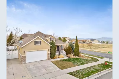 7032 W 8130 St S, West Jordan, UT 84081 - Photo 2