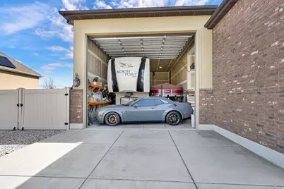 1899 S 3720 W, Syracuse, UT 84075 - Photo 2