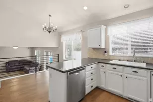 687 West 2025 North, Centerville, UT 84014 - Photo 6