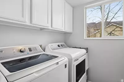 687 W 2025 N, Centerville, UT 84014 - Photo 16