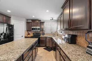 6059 W Cedar Fork Dr, West Jordan, UT 84081 - Photo 10