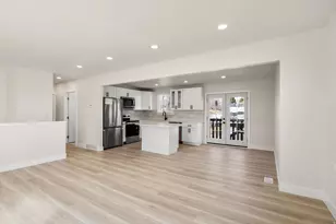 3560 S 6830 W, West Valley, UT 84128 - Photo 28