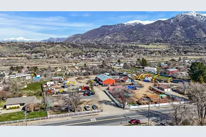 1458 E South Weber Dr S, South Weber, UT 84405 - Photo 2