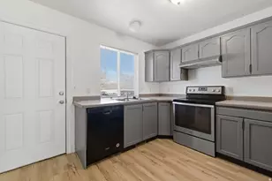 977 E 100 S, Payson, UT 84651 - Photo 4