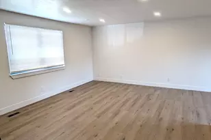 282 E 925 S, Layton, UT 84041 - Photo 10