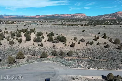 1825 E Eagle Ridge Cir #15, Hatch, UT 84735 - Photo 1