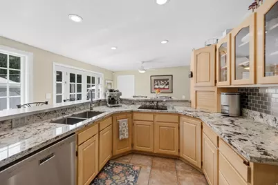 2140 E Nye Cir S, Cottonwood Heights, UT 84121 - Photo 10