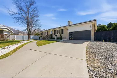 2140 E Nye Cir S, Cottonwood Heights, UT 84121 - Photo 4