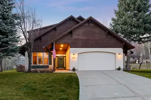 92 W Village Ct, Midway, UT 84049 - Photo 1