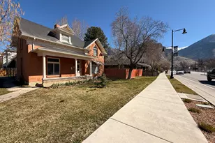 305 E 300 S, Provo, UT 84606 - Photo 2