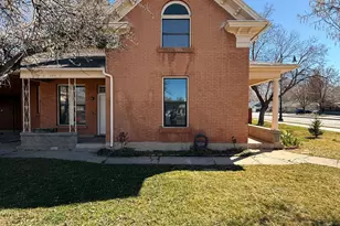 305 E 300 S, Provo, UT 84606 - Photo 4