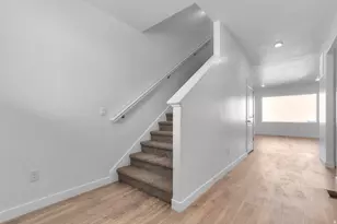 284 E Levengrove Dr, Lehi, UT 84048 - Photo 2