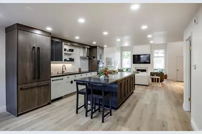 1706 E 6485 S, Salt Lake City, UT 84121 - Photo 2