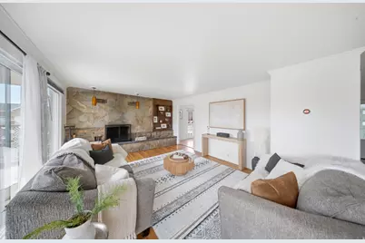 7299 S 525 E, Midvale, UT 84047 - Photo 2