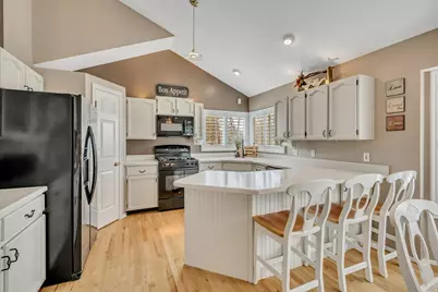 5446 S Crosspointe Cir, Taylorsville, UT 84123 - Photo 10