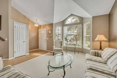 5446 S Crosspointe Cir, Taylorsville, UT 84123 - Photo 8