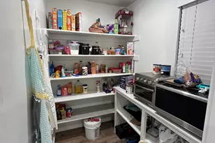 37 E Vantage Dr, North Salt Lake, UT 84054 - Photo 2