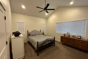 37 E Vantage Dr, North Salt Lake, UT 84054 - Photo 10