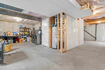 7956 S Cricket Ln W, West Jordan, UT 84081 - Photo 30