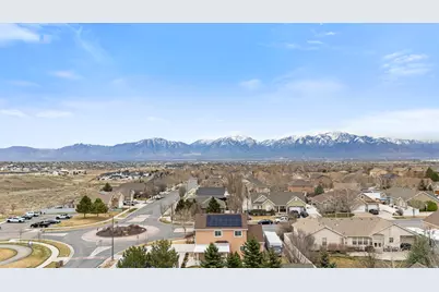 7956 S Cricket Ln W, West Jordan, UT 84081 - Photo 40