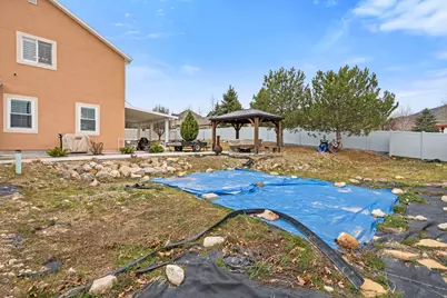 7956 S Cricket Ln W, West Jordan, UT 84081 - Photo 34