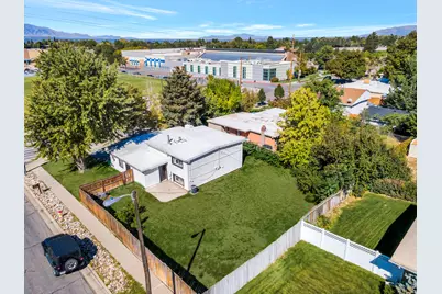 7535 S 2700 E, Salt Lake City, UT 84121 - Photo 30