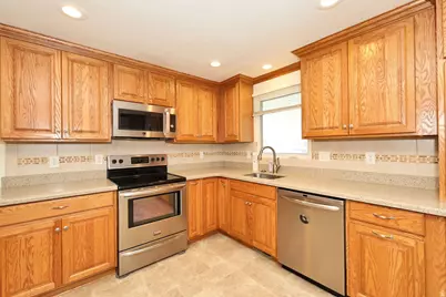 882 E 7905 S, Sandy, UT 84094 - Photo 4