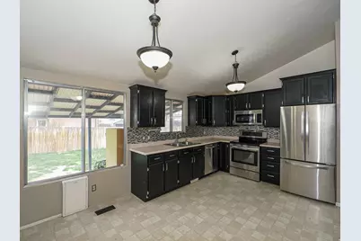 3712 S Lone Star Cir, Magna, UT 84044 - Photo 6