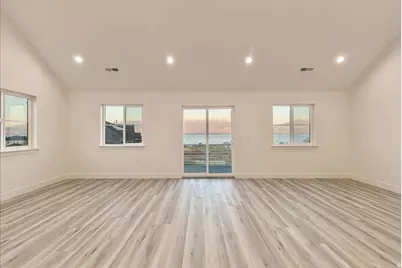 3523 S McGregor Ln, Saratoga Springs, UT 84045 - Photo 6