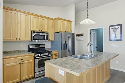 5325 S Bridle Cir, Oakley, UT 84055 - Photo 10